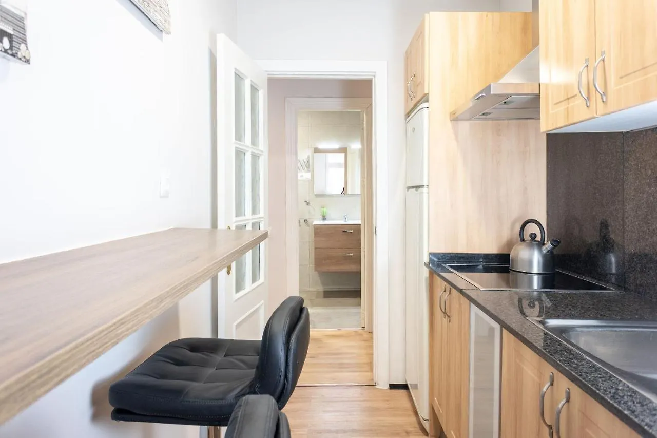 Apartment Close Atarazanas Market And Larios St 말라가